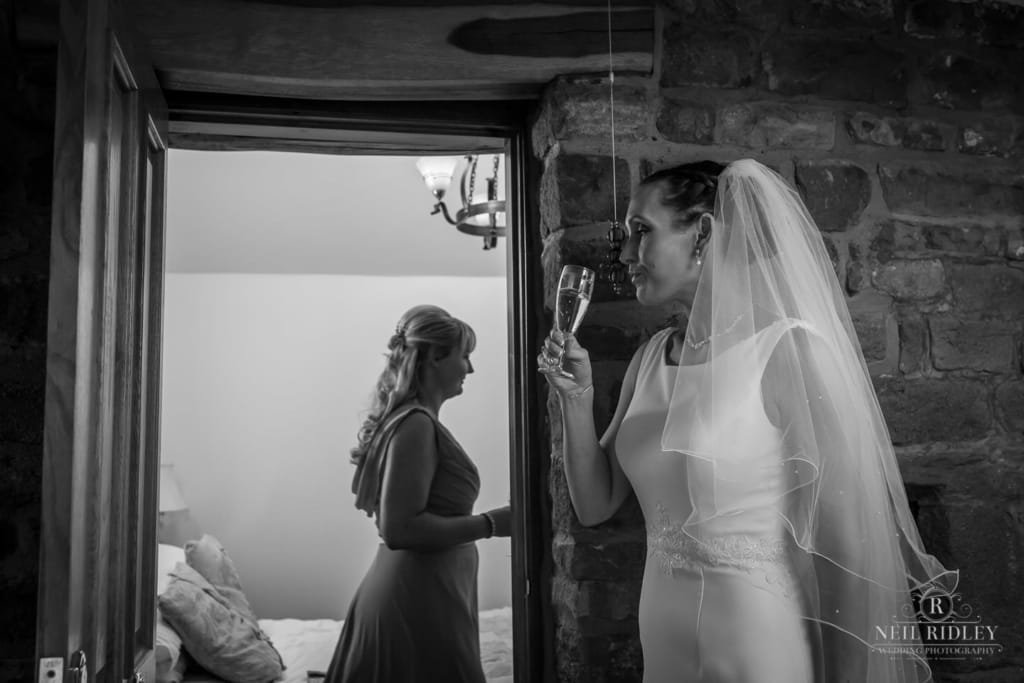 Beeston Manor Wedding Photographer - Brides Drinks