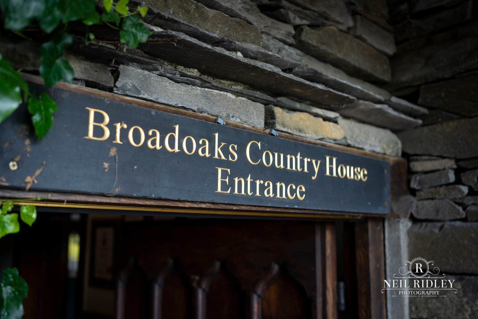 NRB01234 Broadoaks Country House Hotel signage