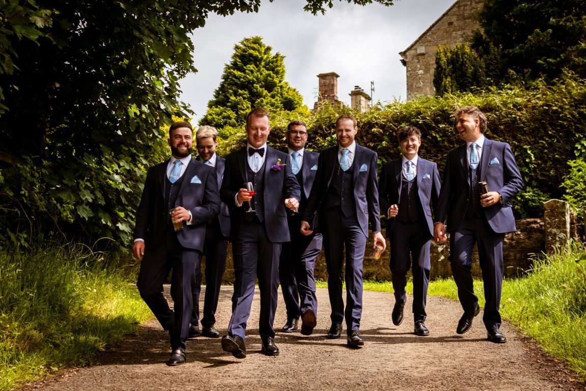 NRB03237 Hidden River Barn Photo and Video walking to the ceremony