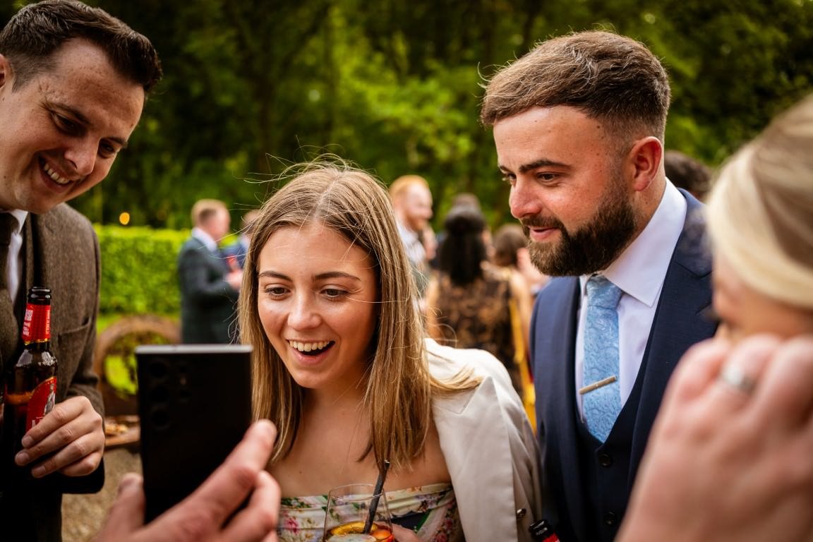 NRB04198 Hidden River Barn Photo and Video wedding guests
